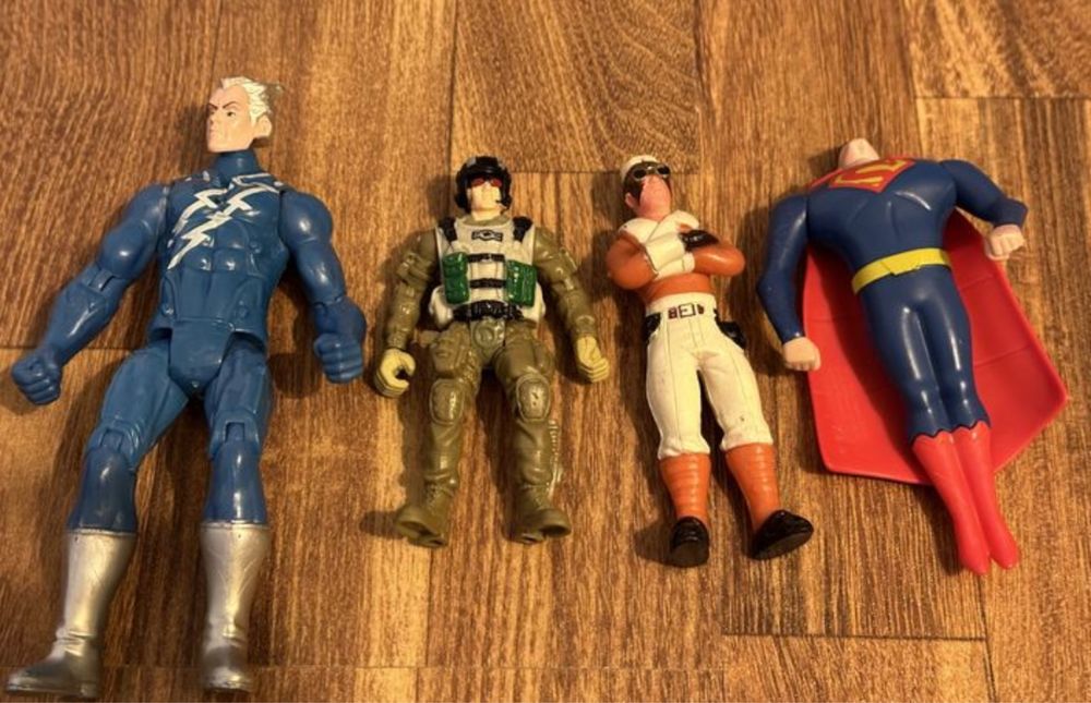Lot supereroi soldati superman fortnite miniaturi superman