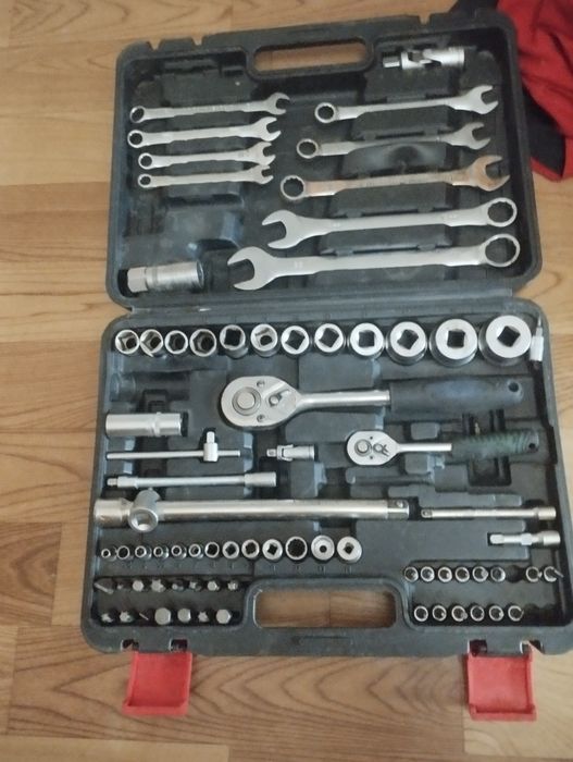 Инструменты продам действующий в хорошем состоянии договор