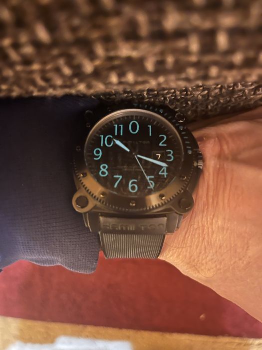 Hamilton Khaki Navy BeLOWZERO 1000m