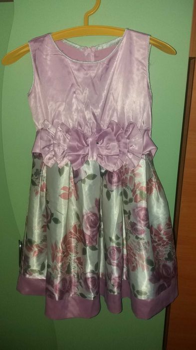 Нарядные платья 4-7 лет