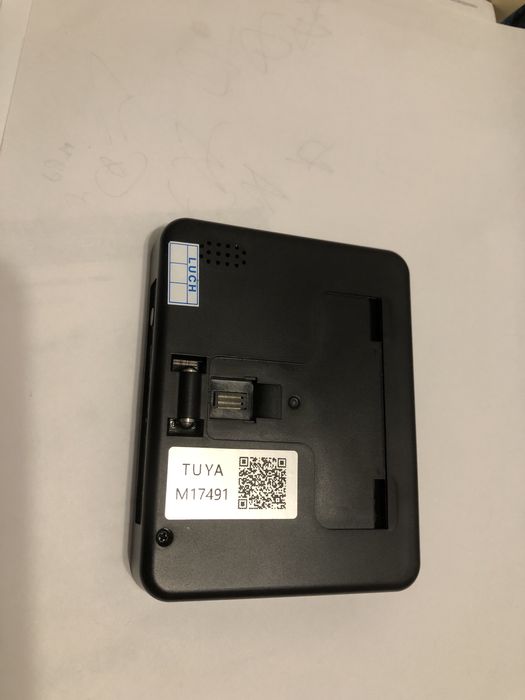 Видеоглазок Tuya