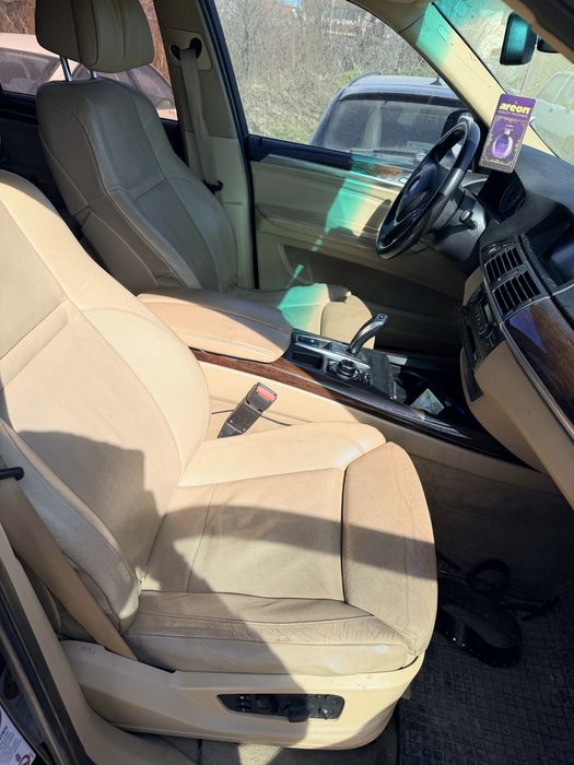 Fete usi bmw x5 e70 plansa bord bmw x5 e70 scaune fata bmw x5 e70