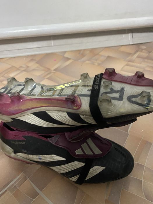 Продам бутсы адмдас предатор елите