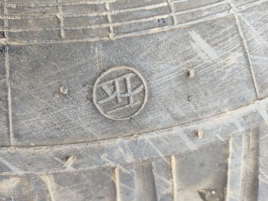 Шины на УАЗ новые.