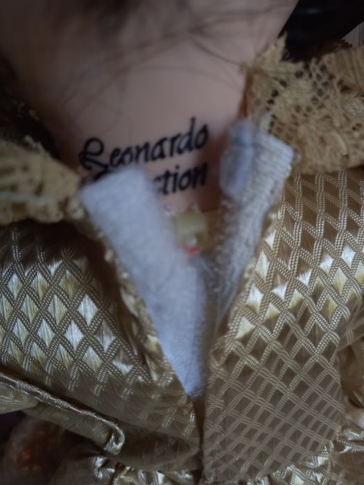 Стара колекционерска кукла