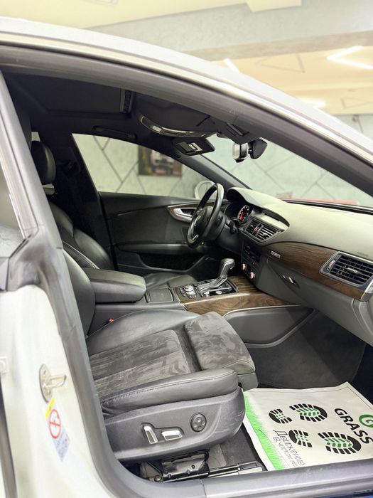 Audi A7 quattro S line