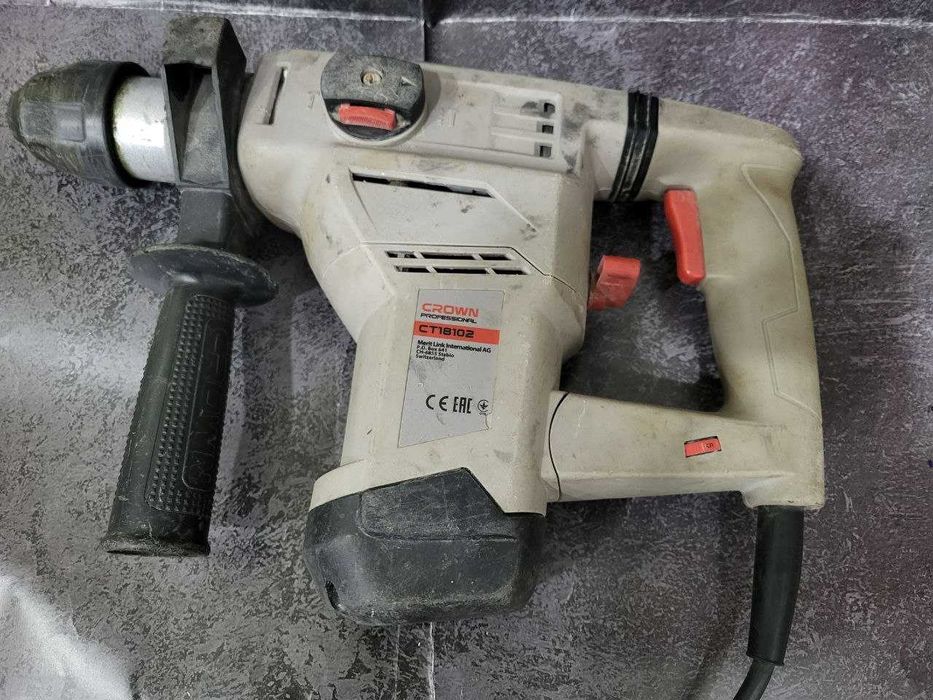 перфоратор Crown (Астана ул.Богенбая 54) лот№912905