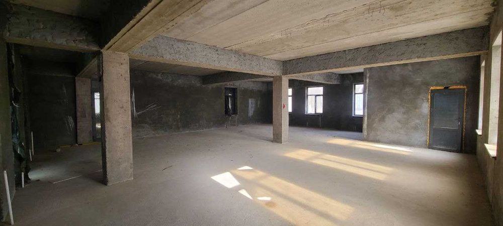 СРОЧНАЯ ЦЕНА! 916 кв.м нежилое здание в Яккасарайском районе