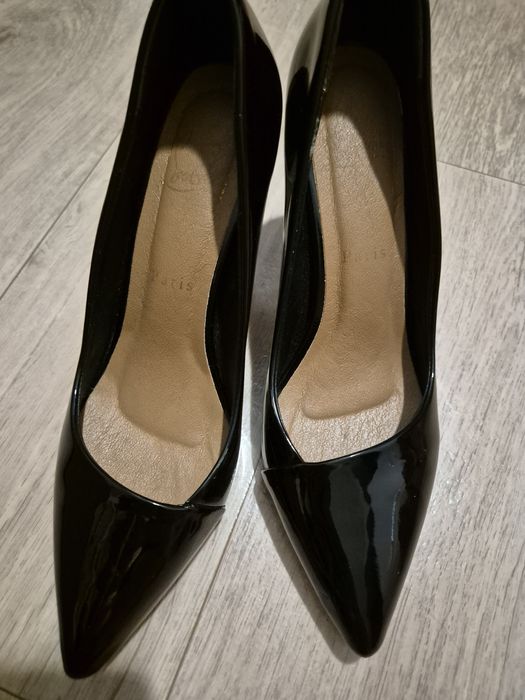 Туфли на каблуке