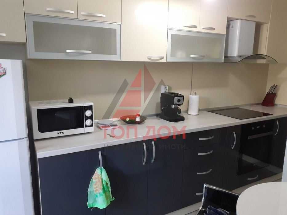 Дава се под наем Тристаен апартамент в Варна, Център - 80 кв.м за 714 € - Снимка #4