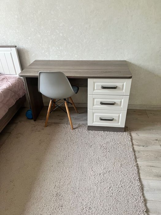 Кровать в спальню
