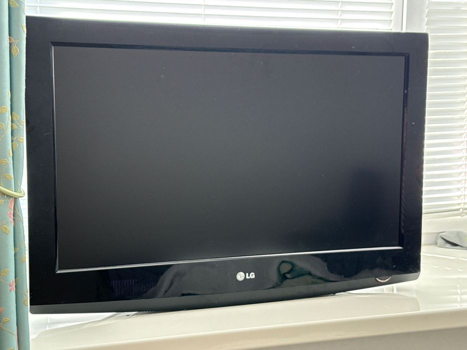 Продам Телевизор LG