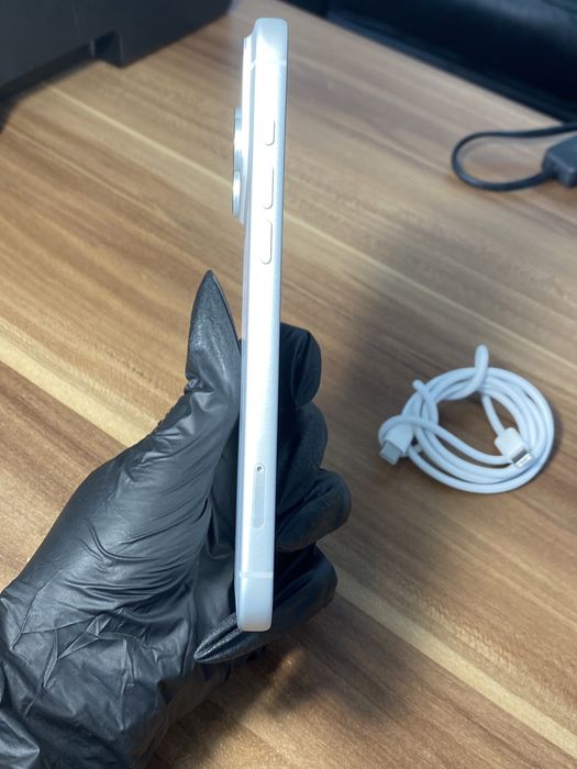 iPhone 17 Pro Max • 256 GB • Silver