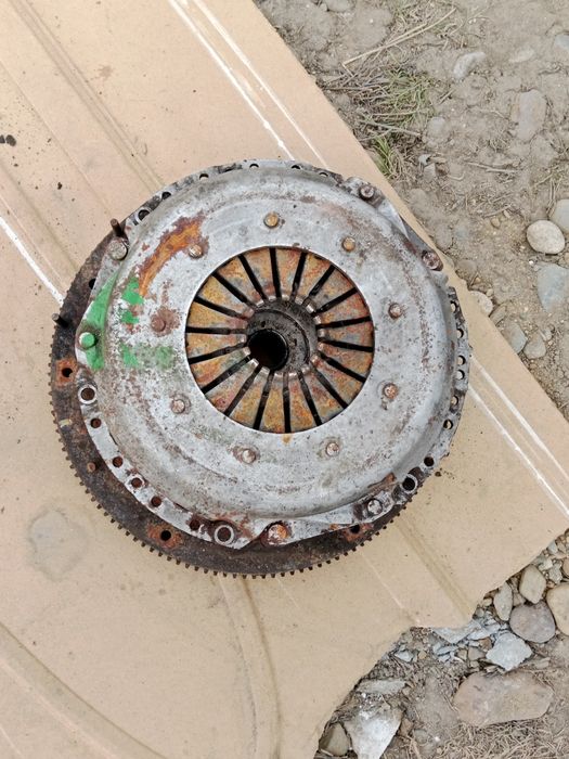 Ауди запчасти продам