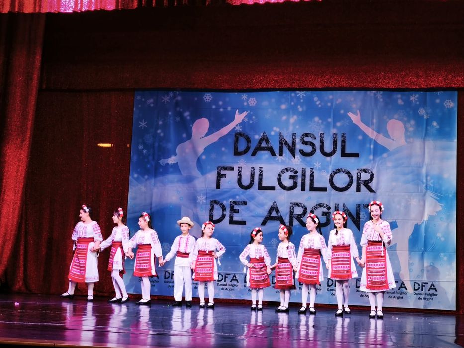 Dansuri populare pentru copii bucuresti sector