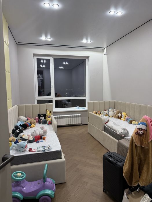 Продается Детский кровать 2 шт  Размер 2 м /90