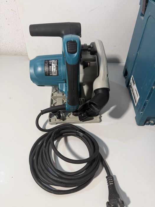 Makita SP 6000 J circular prin plonjare