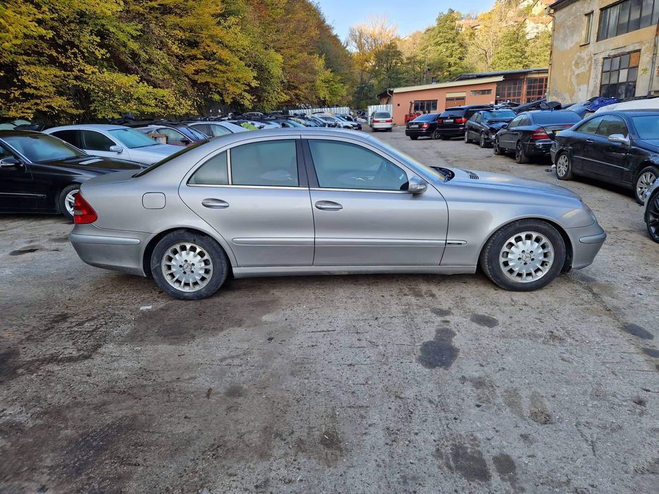 Mercedes W211 E220CDI 150кс ръчка седан НА ЧАСТИ!