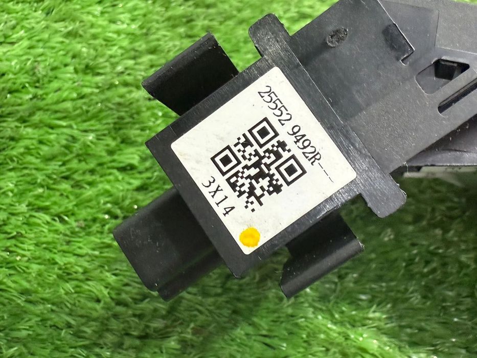 ANSAMBLU MANETE COMENZI VOLAN + SPIRA RENAULT MEGANE III B95 1.6 DIESEL 2014 COD OEM 255670019R 255529492R 2008-2016