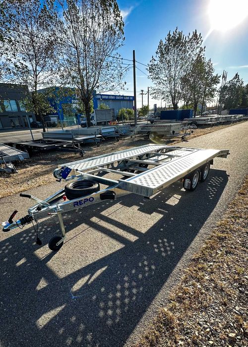 Trailer/platformă transport auto,REPO 4,5m 2,7t 2 axe,noua,RAR inclus