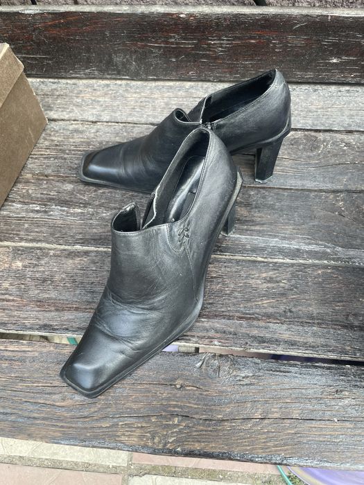 Продам башмаки женские