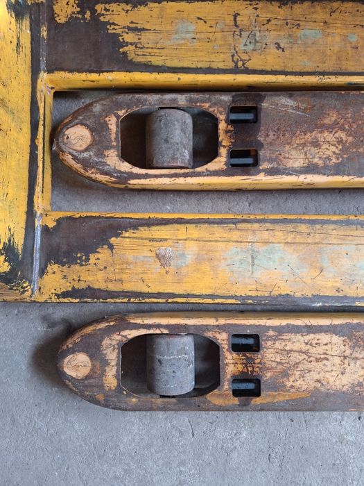 Transpalet manual Jungheinrich 2200 kg