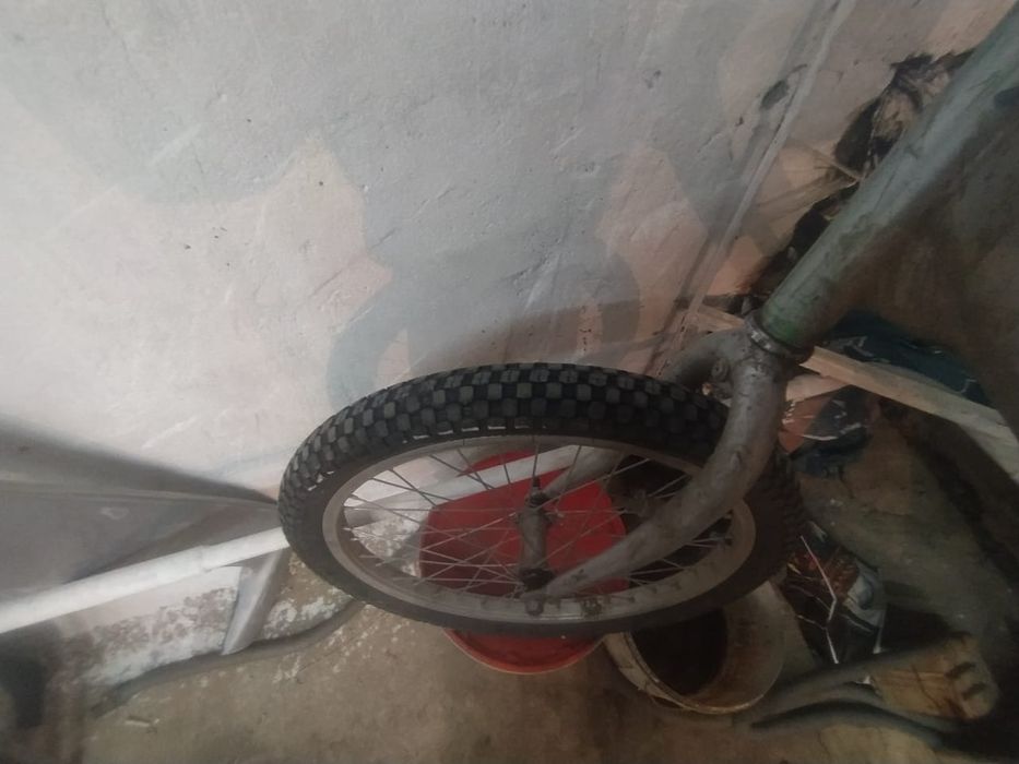 Продам 2с половиной  Велосипеда