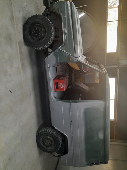 Reparații, restaurări mașini de colecție, tinichigerie auto