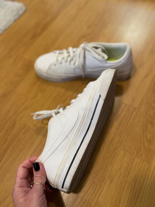 Adidasi Nike marime 40