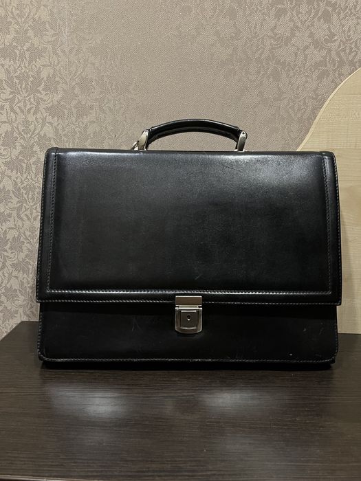 Продам портфель кожаный