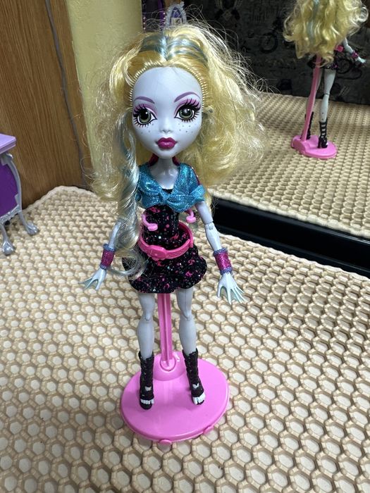 Продам куклу монстр  хай!