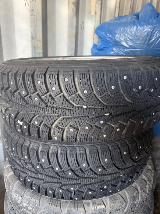 Диски с резиной на Мерседес