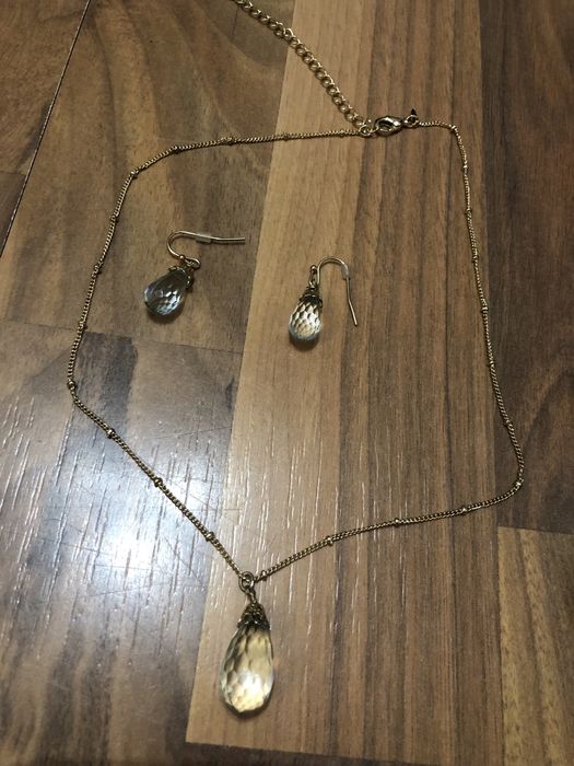 Бижута AVON всички за 30 лв