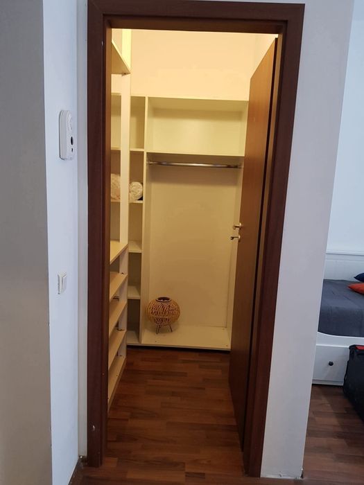 Garsoniera de inchiriat cu loc de parcare in Rasarit de Soare