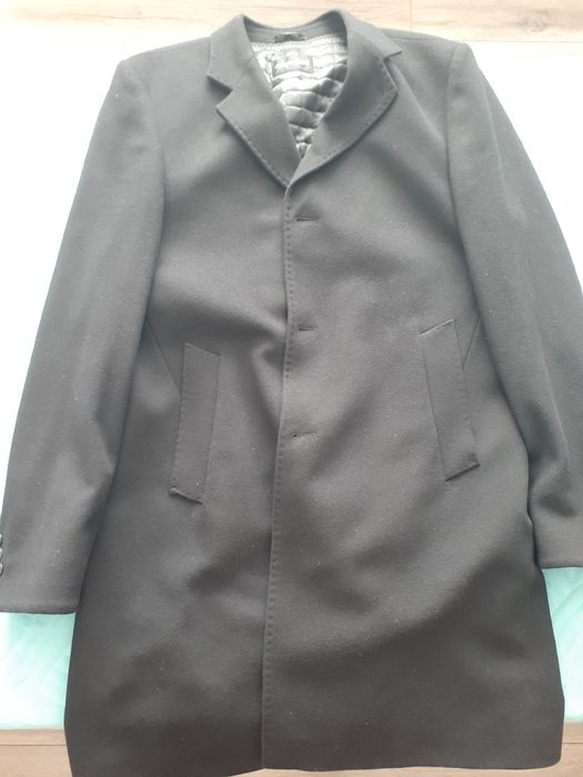 Продам пальто (чёрный)