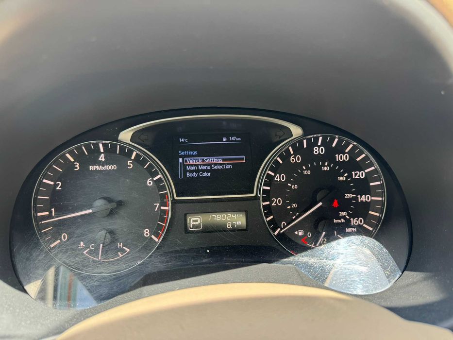 Nissan Altima 2015 - €4150