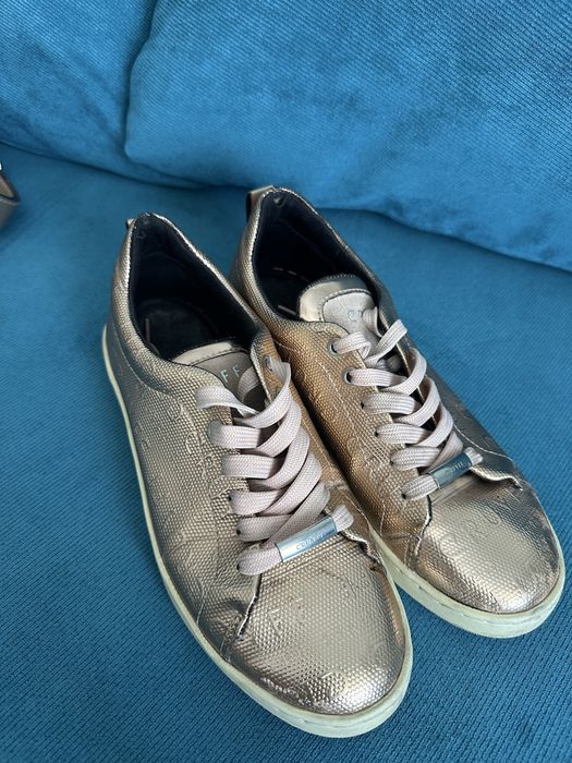 Продавам Cruyff кецове в златисто