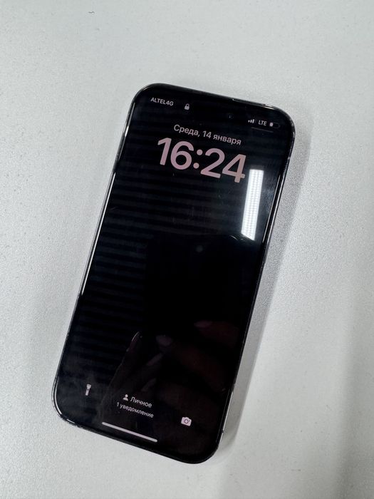 Продаю айфон 14про