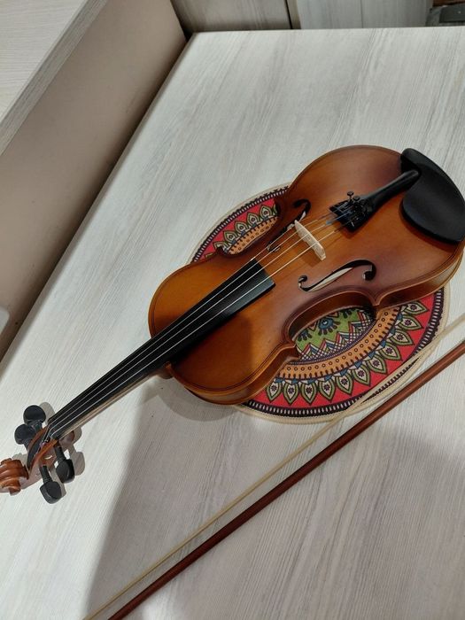 Продаётся скрипка Ravenny RV34