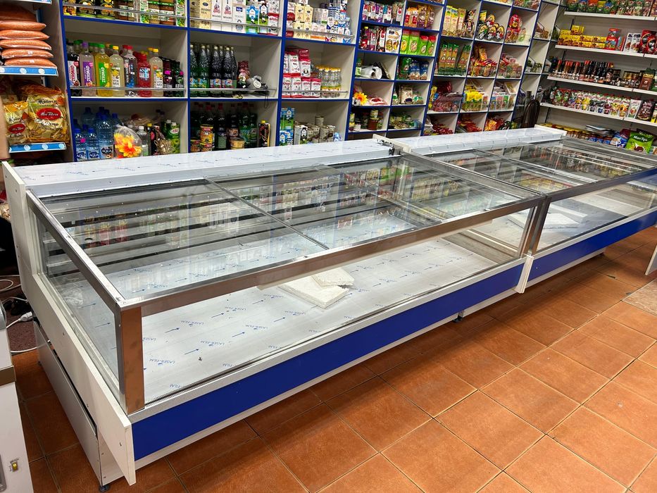 Витринный холодильник