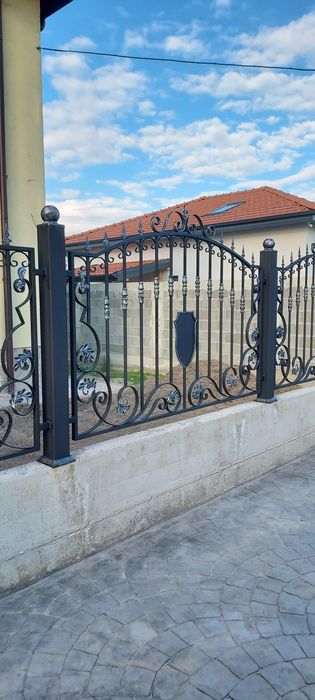 Гладко и Ковано ЖЕЛЯЗО. Врати. Огради. Парапети. И много други.