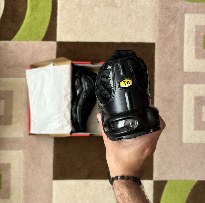 Мъжки обувки Nike Air Max Plus TN Triple Black 42,43,44,45