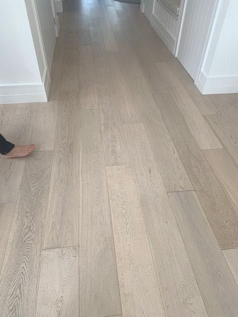 Монтаж напольного покрытия!