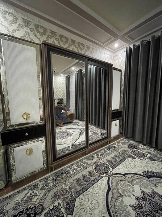 Rassiskiy mebel srochno sotiladi