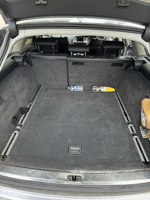 Audi A6 allroad pe partea dreapta