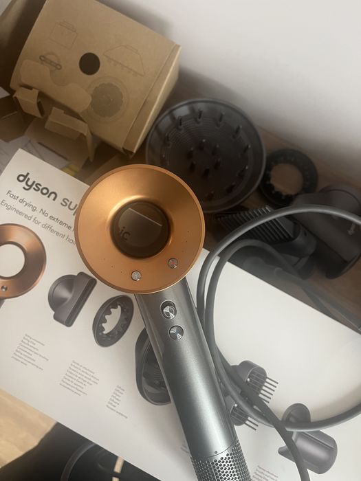 Сешоар Dyson Supersonic