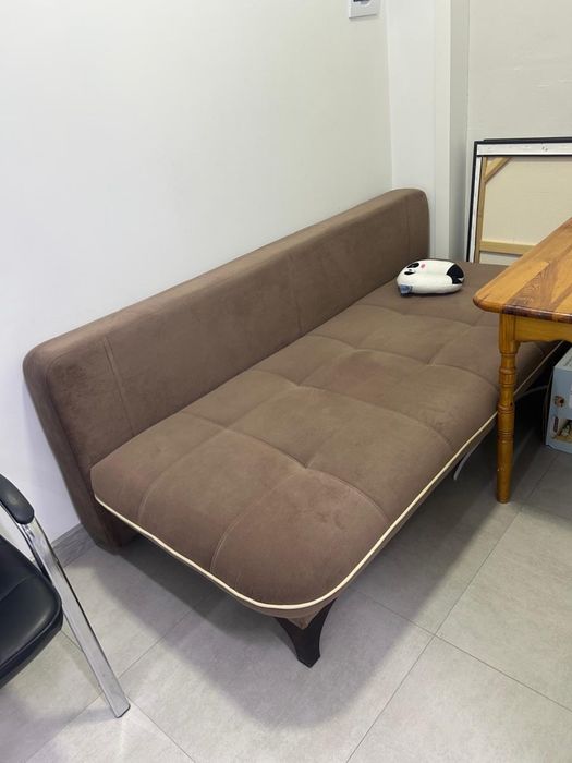 Продам диван б/у