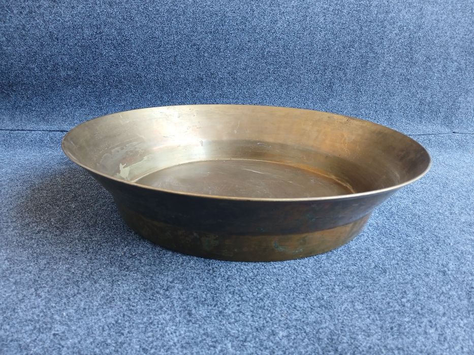 Таз латунный, старинный.