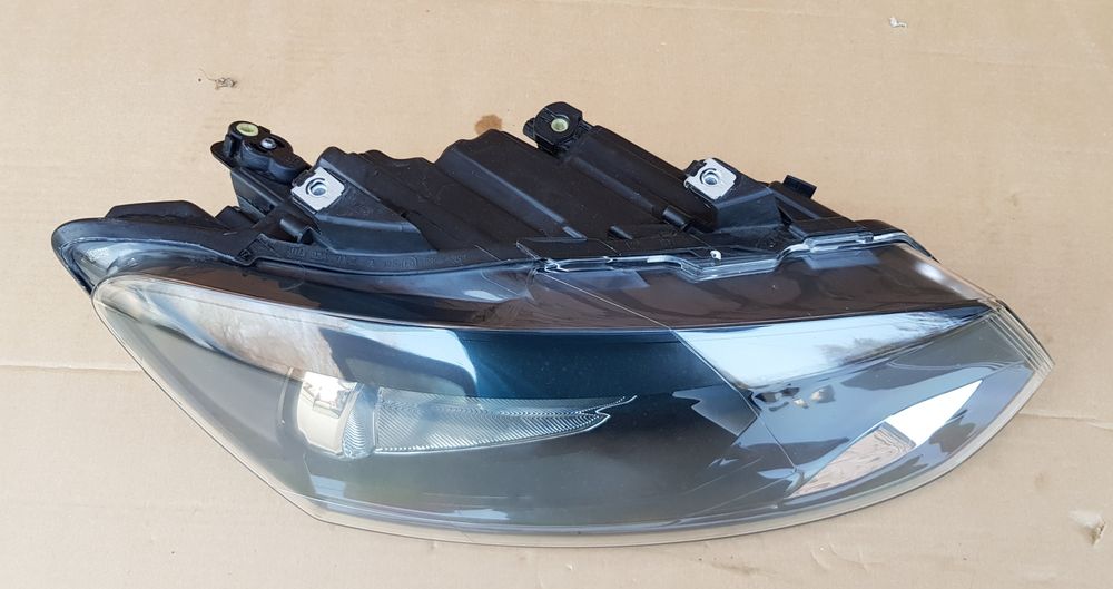 Far VW Polo 6T Cod: 6C1941016