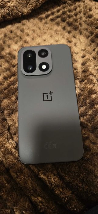 OnePlus 15 12+12 256 Ram